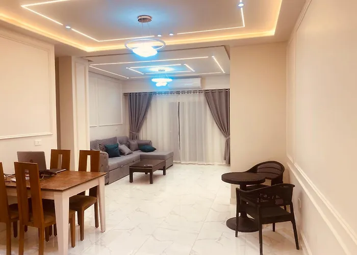 Portrait Apartment *